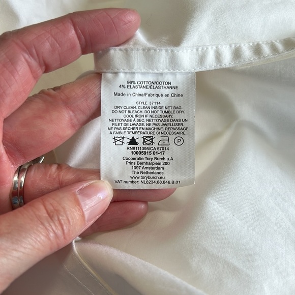 TORY BURCH White Marguerite Shell Sleeveless Top Decorative Buttons Shirt Sz 4 - Picture 11 of 13